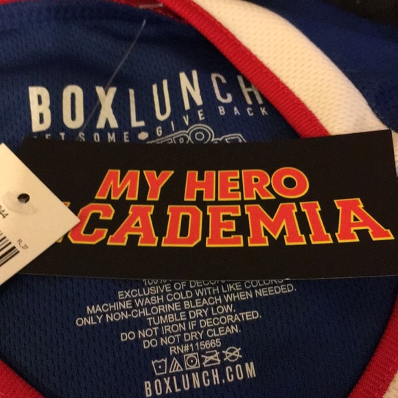 Shirt - Picture 4 of 7